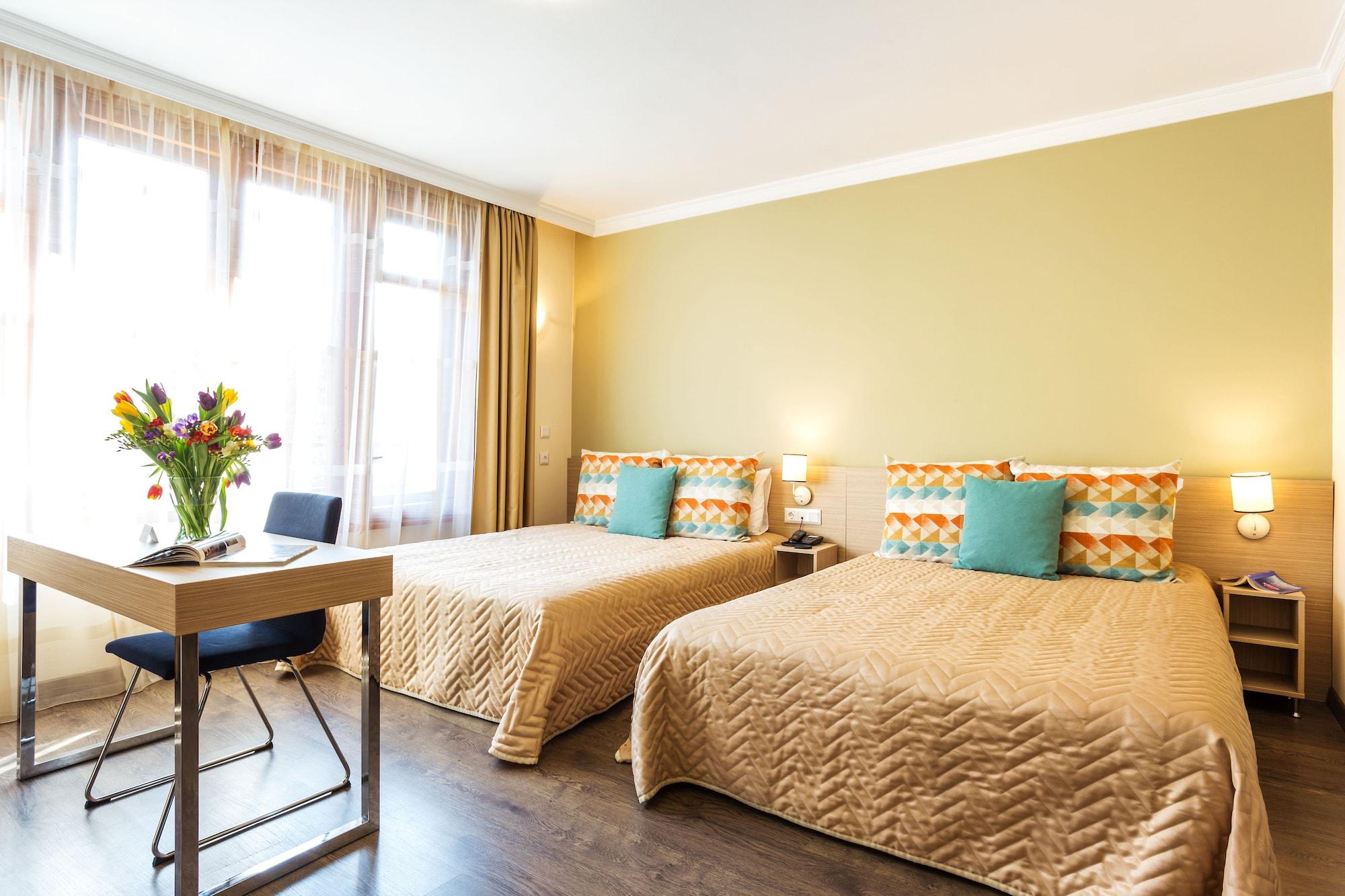 Geneva 4*