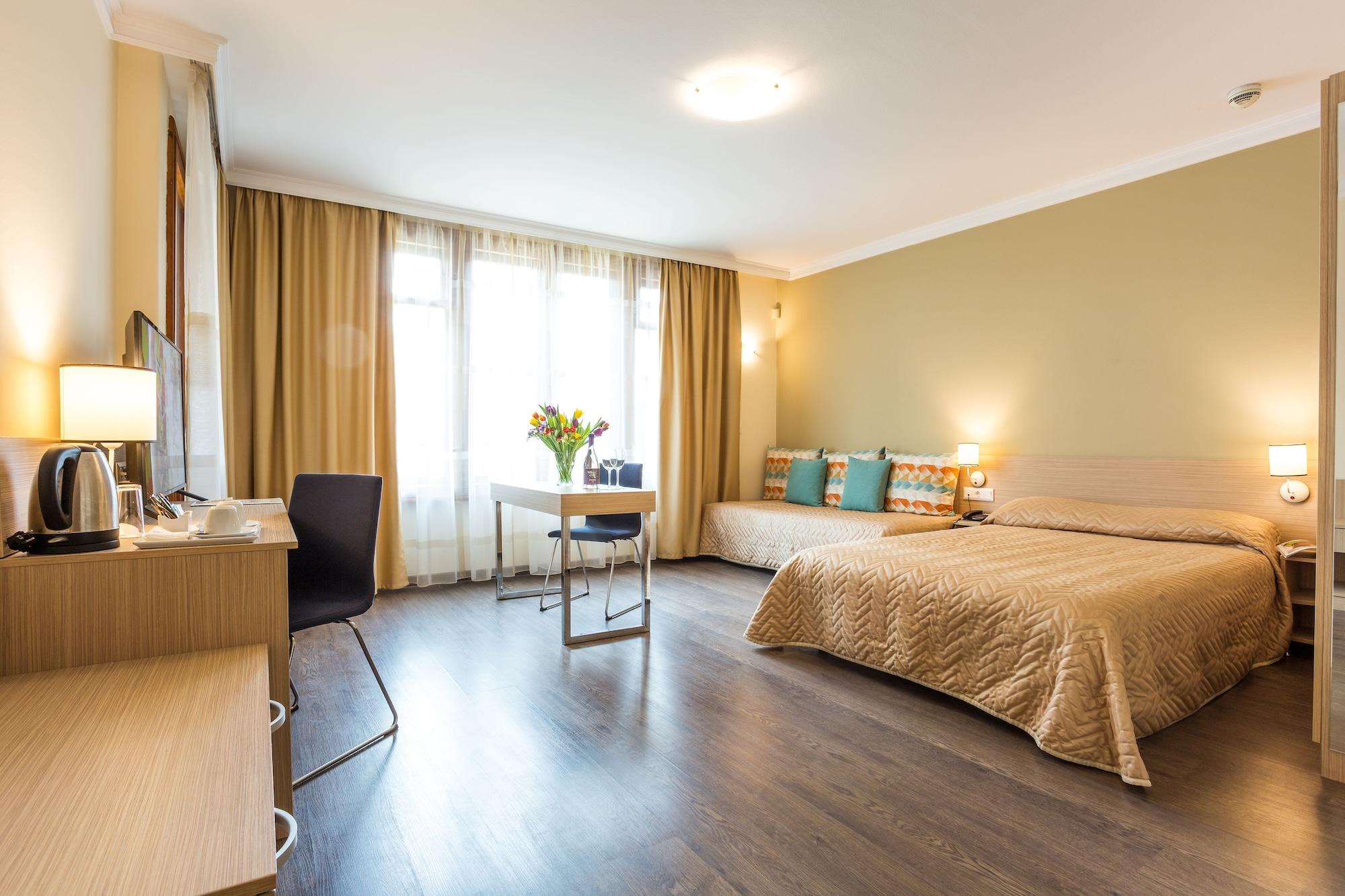 Geneva Hotel 4*